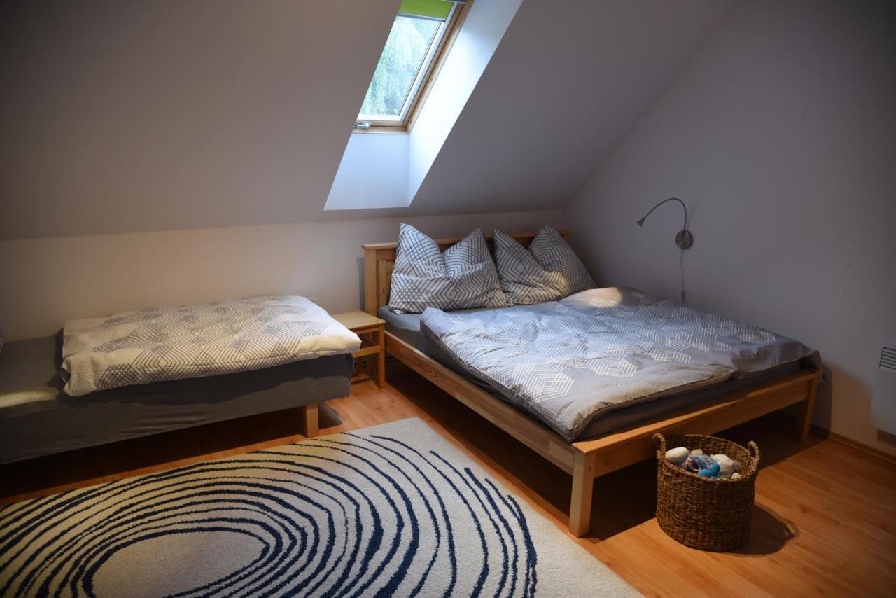 Apartmán Mezi Kopci - Mid Hills Apartment Roudnice Esterno foto